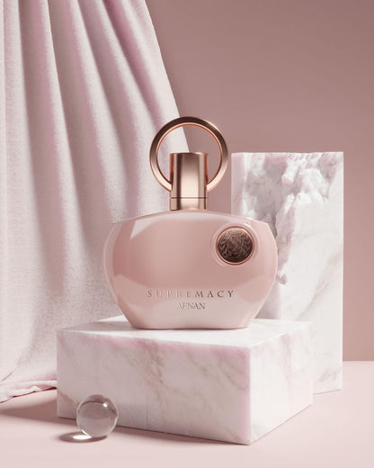 AFNAN Supremacy Pink – Eau de Parfum – Femininer Damenduft mit floralen, fruchtigen und holzigen Noten – 100 ml